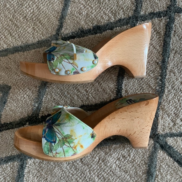 Stuart Weitzman leather and wood platform sexy kitten heel sandal - Picture 6 of 12